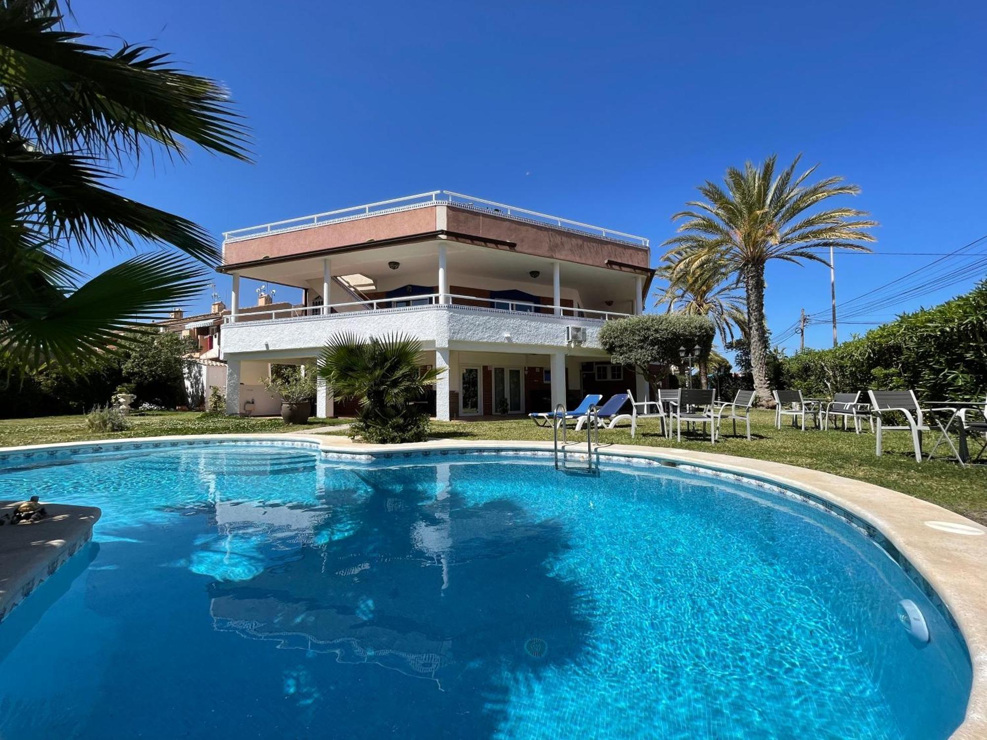 Bed and Breakfast Anna'S Garden à Torrevieja Extérieur photo